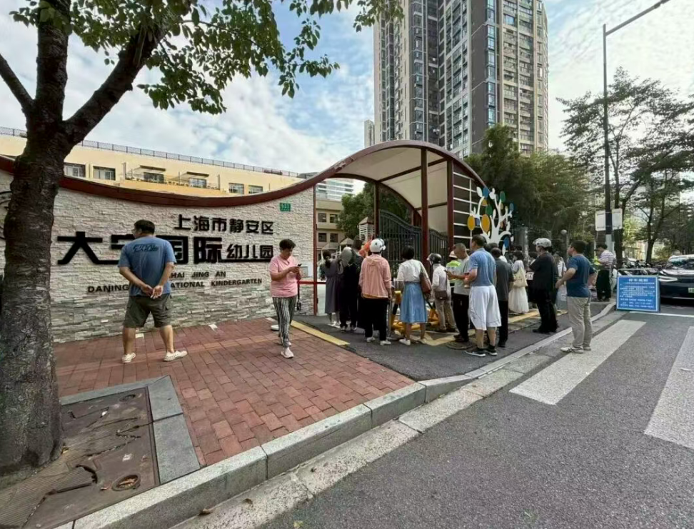 神兽归"笼"现场！上海中小学生今日开学！